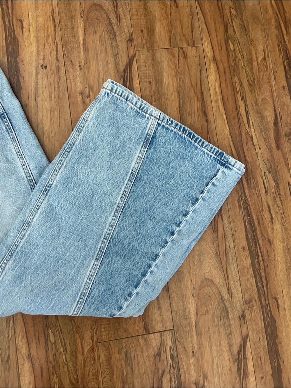 AE Jeans - Picture 2 of 6